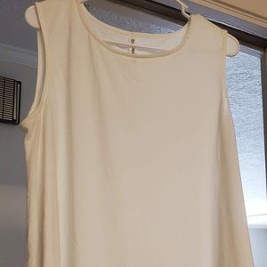 Zenana Outfitter tunic tank w/ pockets